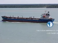 Nafta-/keemialaev müügiks