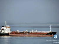 Nafta-/keemialaev müügiks