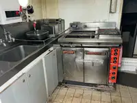 Traaler müügiks