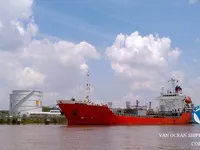 Nafta-/keemialaev müügiks