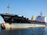 Nafta-/keemialaev müügiks