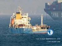 Nafta-/keemialaev müügiks
