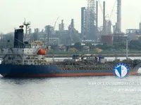 Nafta-/keemialaev müügiks