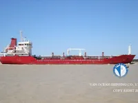 Nafta-/keemialaev müügiks