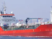 Nafta-/keemialaev müügiks