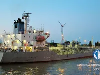 Nafta-/keemialaev müügiks