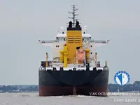 Nafta-/keemialaev müügiks