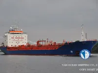 Nafta-/keemialaev müügiks