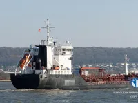 Nafta-/keemialaev müügiks