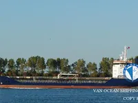 Nafta-/keemialaev müügiks