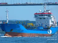 Nafta-/keemialaev müügiks