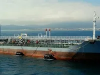 Nafta-/keemialaev müügiks