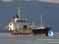 Nafta-/keemialaev müügiks