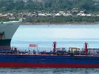 Nafta-/keemialaev müügiks
