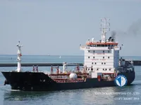 Nafta-/keemialaev müügiks