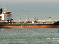 Nafta-/keemialaev müügiks