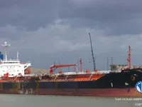 Nafta-/keemialaev müügiks
