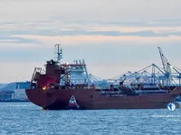 Nafta-/keemialaev müügiks
