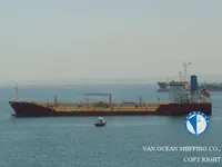 Nafta-/keemialaev müügiks