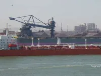 Nafta-/keemialaev müügiks