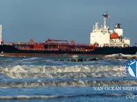 Nafta-/keemialaev müügiks