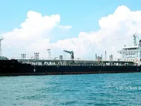 Nafta-/keemialaev müügiks