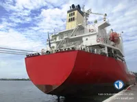 Nafta-/keemialaev müügiks