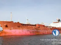 Nafta-/keemialaev müügiks