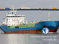Nafta-/keemialaev müügiks