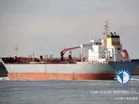 Nafta-/keemialaev müügiks