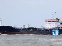Nafta-/keemialaev müügiks