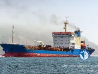 Nafta-/keemialaev müügiks