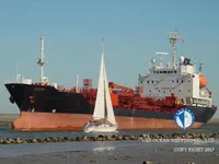 Nafta-/keemialaev müügiks