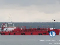Nafta-/keemialaev müügiks