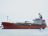 Nafta-/keemialaev müügiks