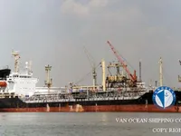 Nafta-/keemialaev müügiks