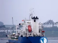Nafta-/keemialaev müügiks