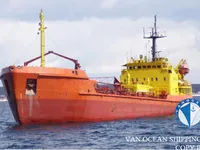 Nafta-/keemialaev müügiks