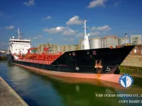 Nafta-/keemialaev müügiks