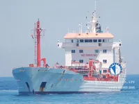 Nafta-/keemialaev müügiks