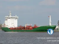 Nafta-/keemialaev müügiks