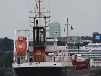 Nafta-/keemialaev müügiks