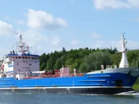 Nafta-/keemialaev müügiks