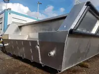 Maandamisalus, tank müügiks