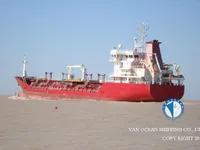 Nafta-/keemialaev müügiks