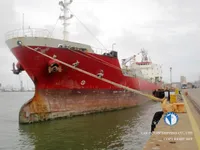 Nafta-/keemialaev müügiks