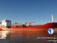 Nafta-/keemialaev müügiks