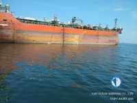 Nafta-/keemialaev müügiks
