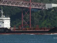 Nafta-/keemialaev müügiks