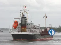 Nafta-/keemialaev müügiks
